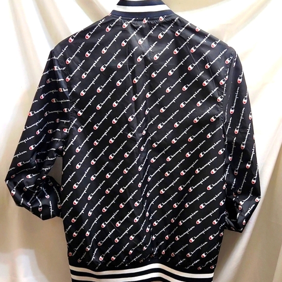 Champion Mesh Lined Zip-Up Polyester Jacket (men size small) - Picture 2 of 15